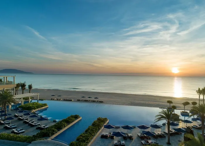 Khu nghỉ dưỡng và Trung tâm hội nghị Sheraton Grand Đà Nẵng