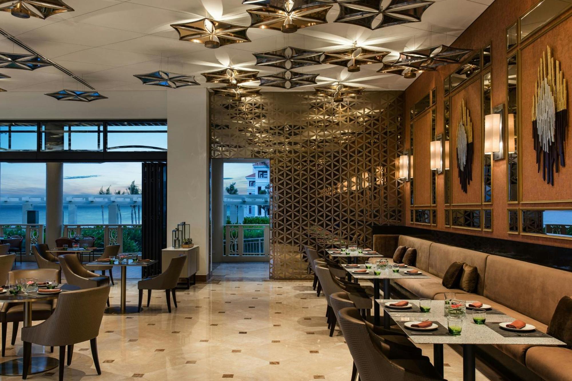 Dưỡng Và Trung Tâm Hội Nghị Sheraton Grand