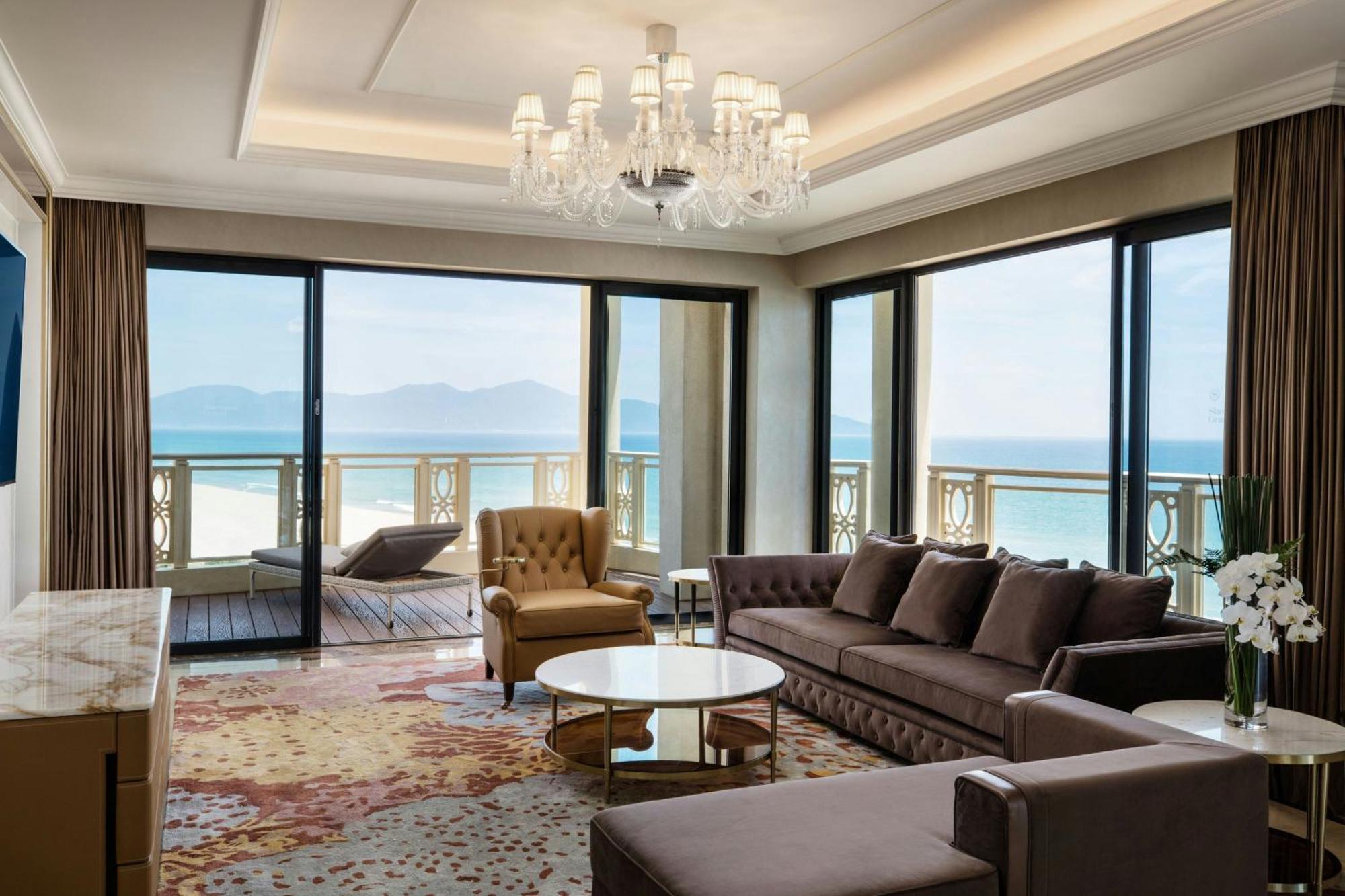 Dưỡng Và Trung Tâm Hội Nghị Sheraton Grand 5* Đà Nẵng