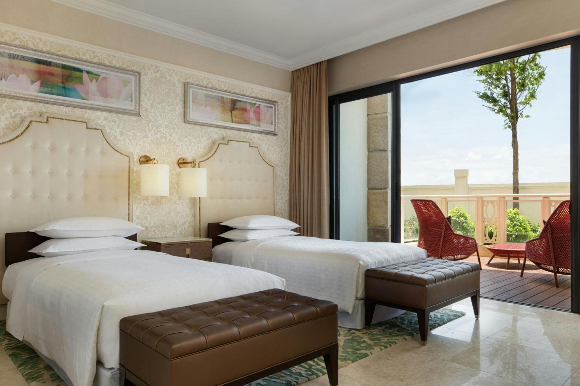 Dưỡng Và Trung Tâm Hội Nghị Sheraton Grand
