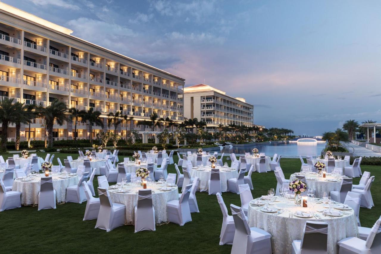 Dưỡng Và Trung Tâm Hội Nghị Sheraton Grand Đà Nẵng