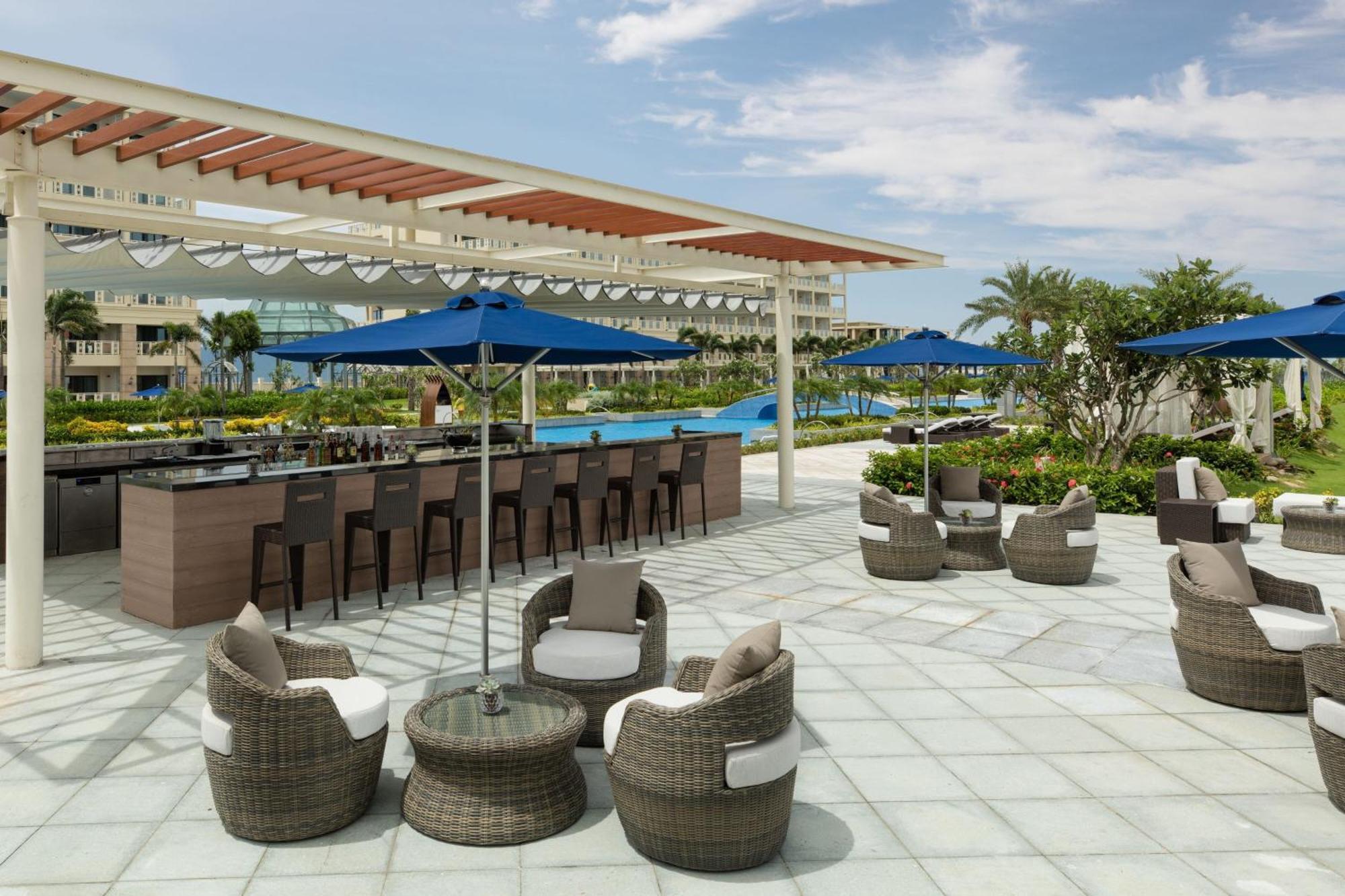 Dưỡng Và Trung Tâm Hội Nghị Sheraton Grand 5*